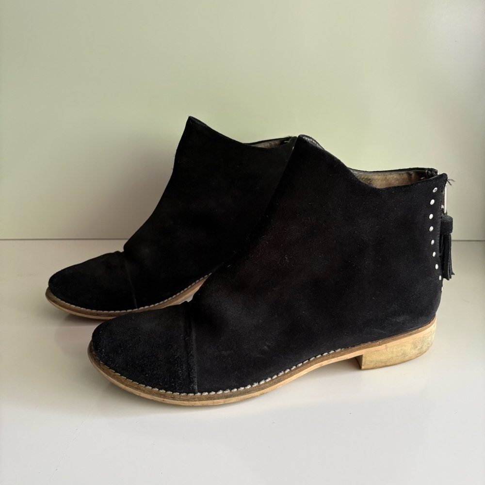 Matisse Black Suede Ankle Boots Size 9